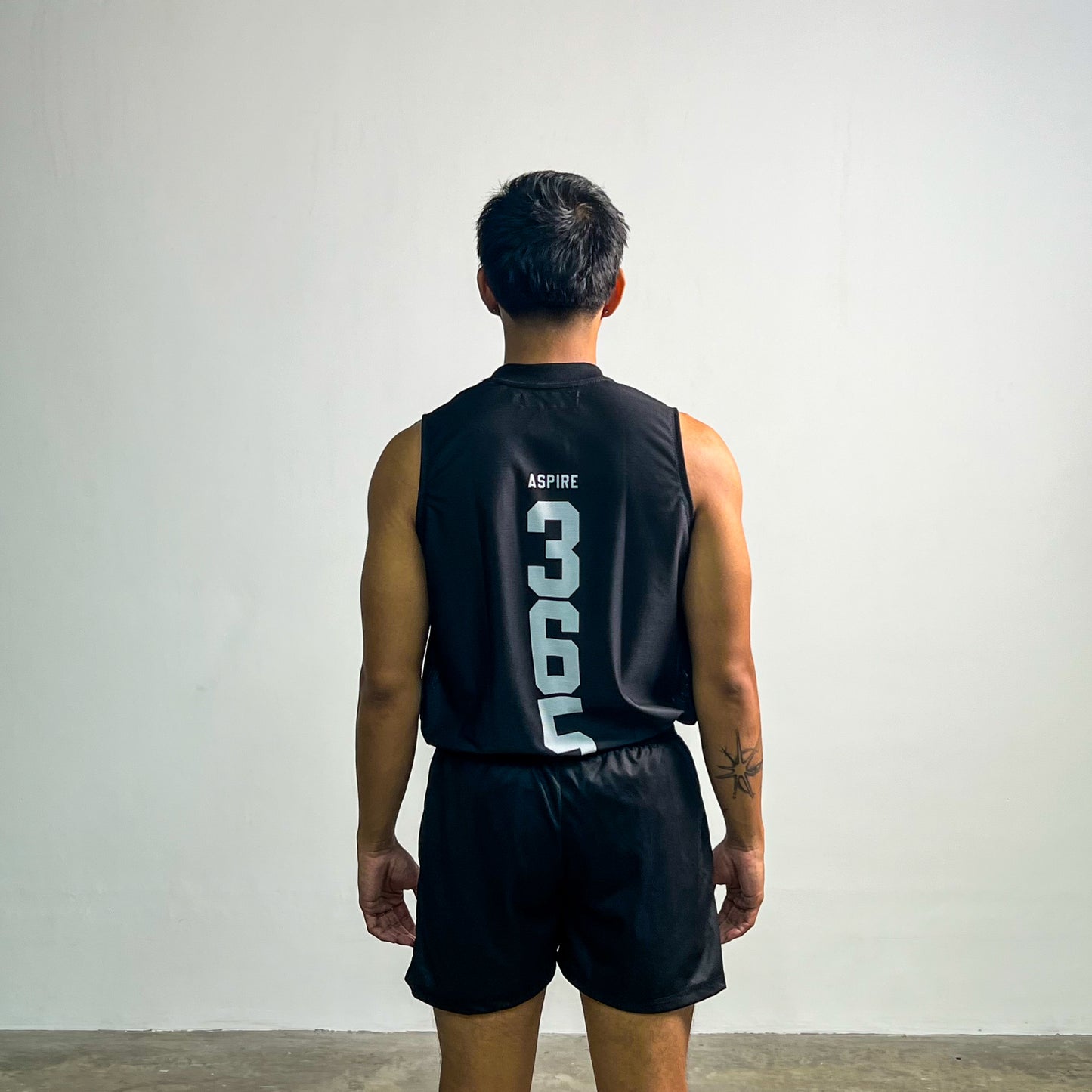 Series 2 Running Tank Top Crew Neck