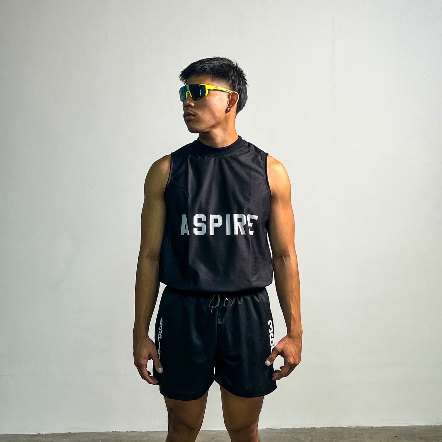 Series 2 Running Tank Top Crew Neck